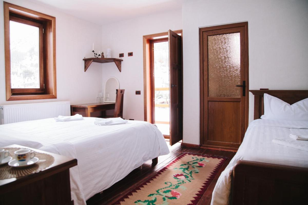 ולבונה Hostel Rilindja מראה חיצוני תמונה